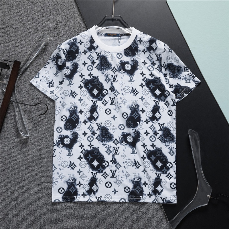 Louis Vuitton Men's T-shirts 1800